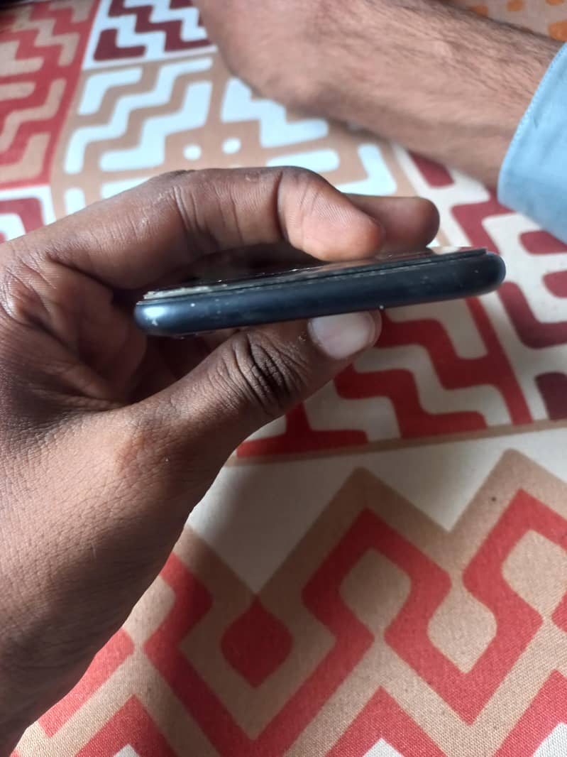 Apple iPhone 7 3