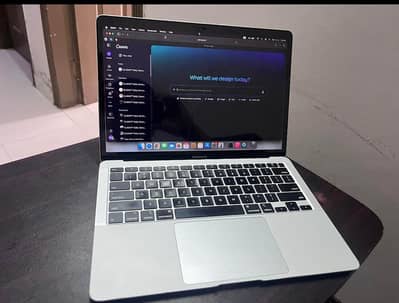 MacBook Air Retina 13” (2020) – Excellent Condition