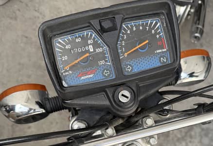 Honda 125 good condition all ok 24/25 model