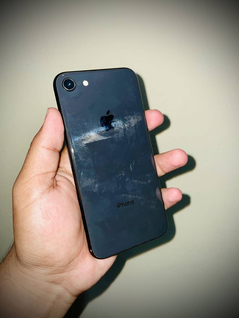 Apple iPhone 8 0