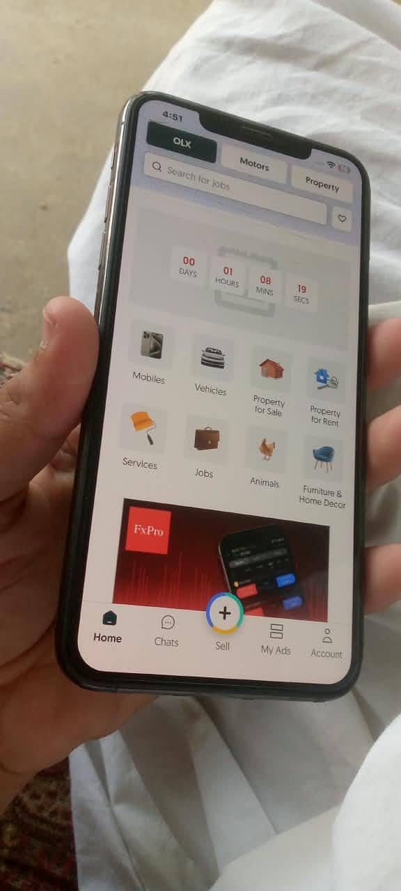 Apple iPhone 11 Pro Max. 2