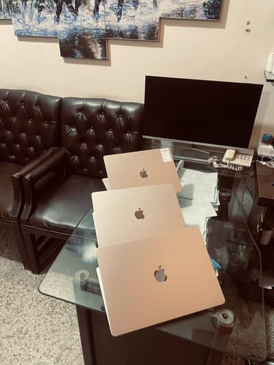 Apple Macbook Air M3 Chip New  With 1 Year Warranty 15” Starlight