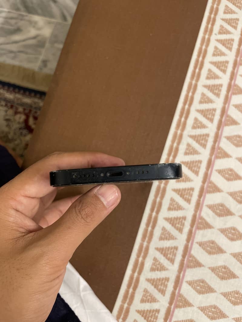 Apple iPhone 14 2