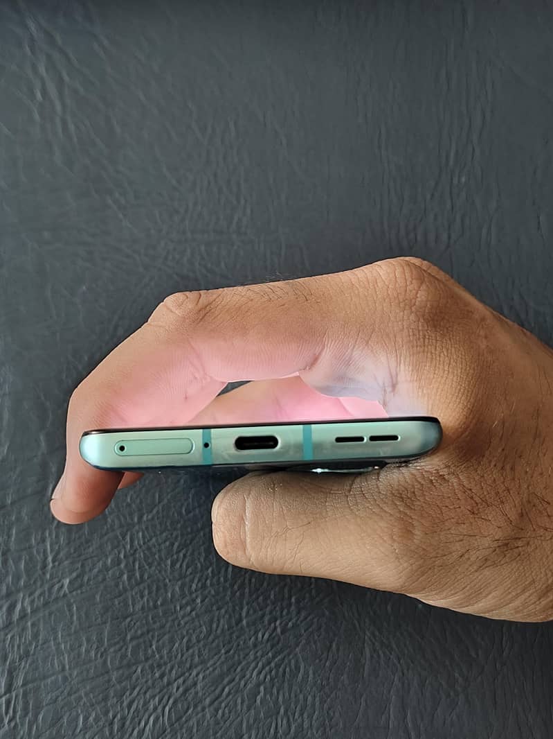 One Plus 8T 1