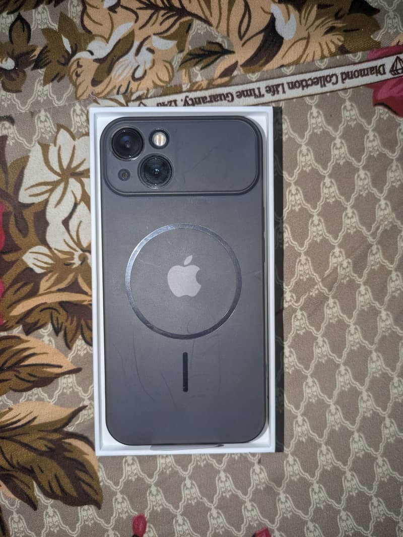 Apple iPhone 13 1