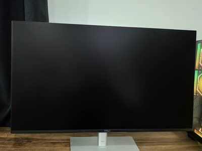 Dell 27" 2K QHD IPS Monitor (P2725DE) | USB-C | Minor Dot