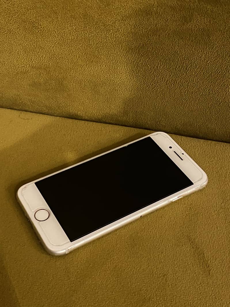 Apple iPhone 7 1