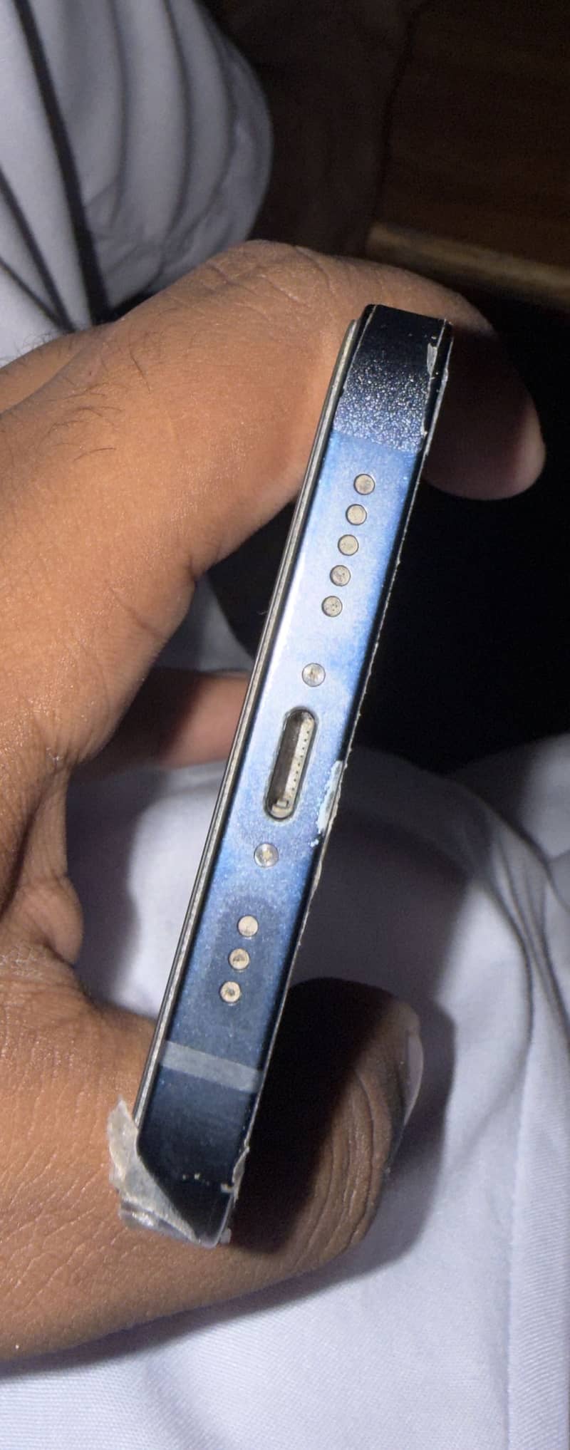 Apple iPhone 12 4