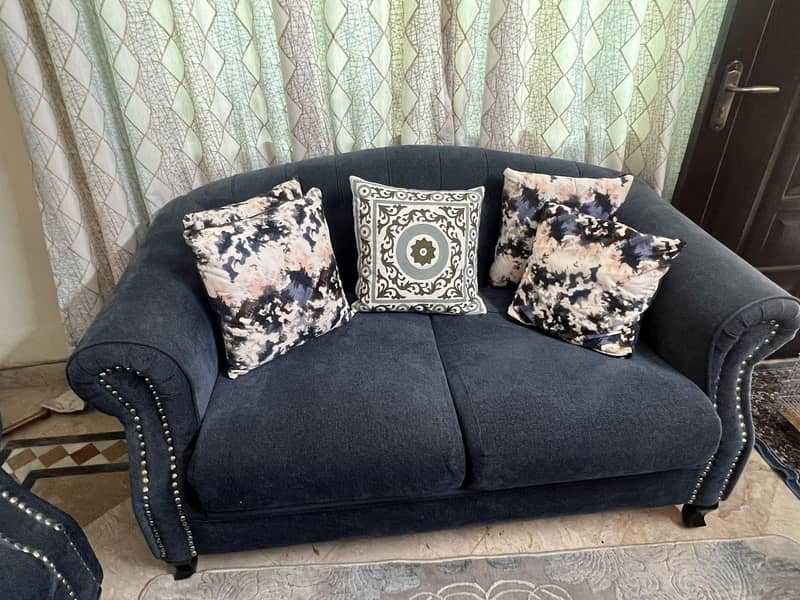 sofa 7 seater pristine condition with table 2