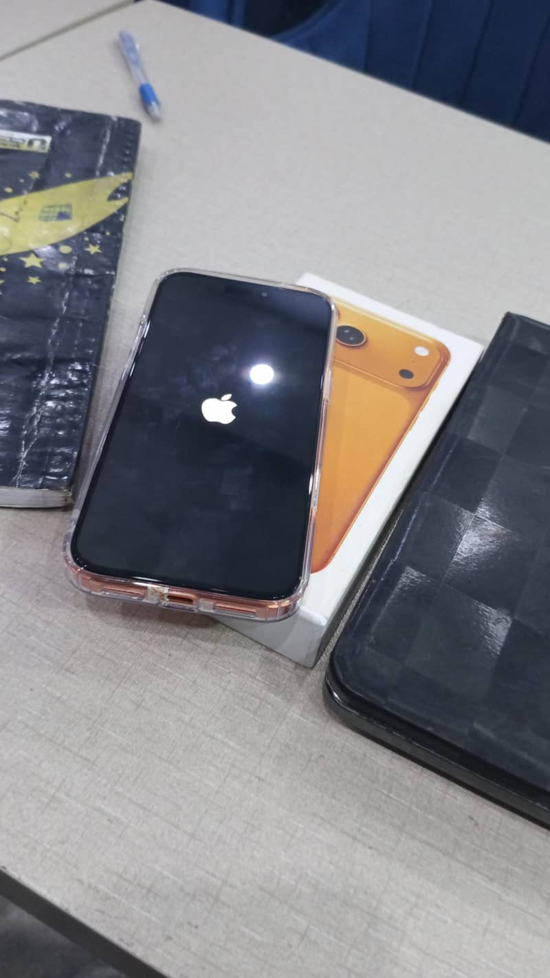 Apple iPhone 17 Pro Max 0