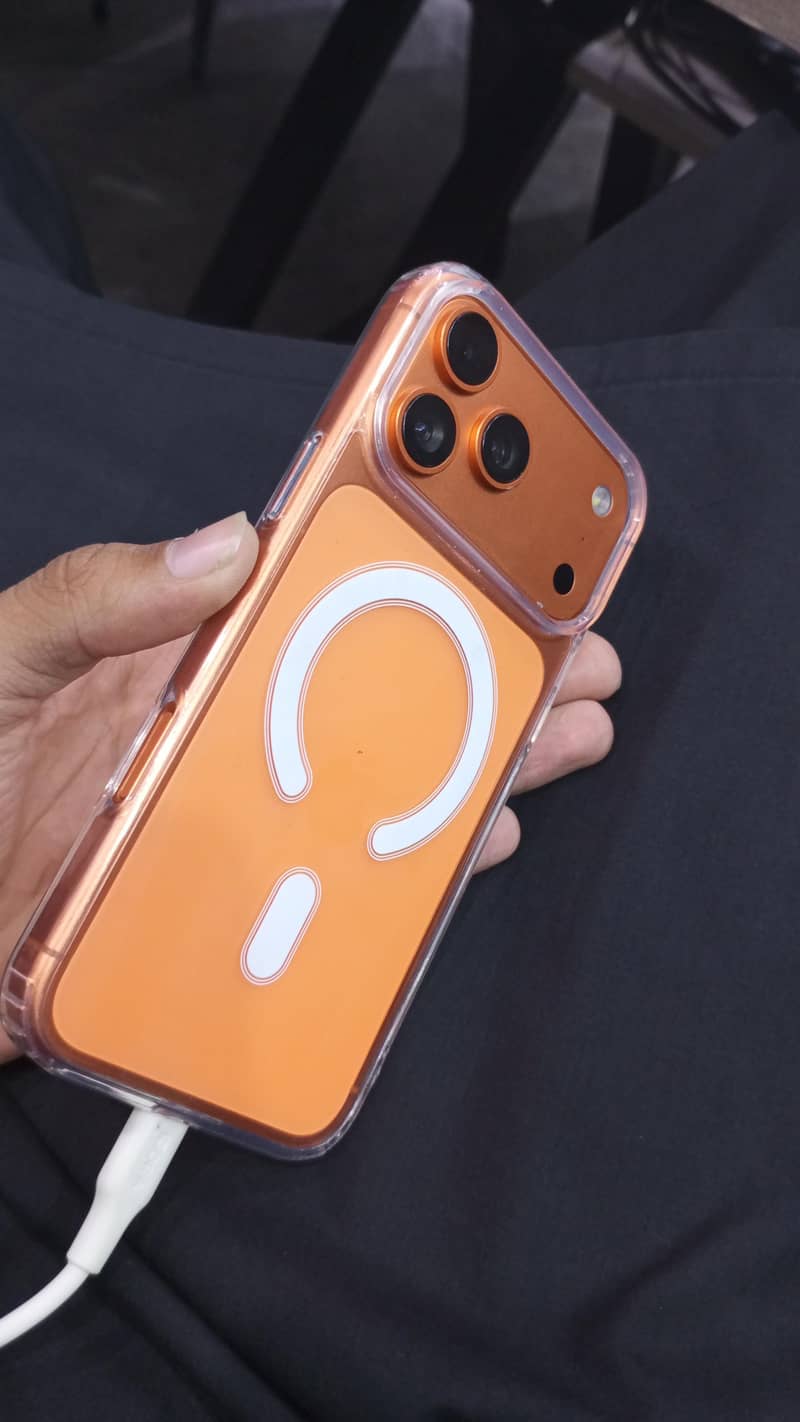 Apple iPhone 17 Pro Max 1
