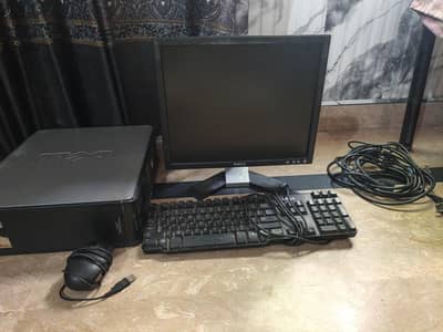 Complete Desktop Computer Set (CPU + LCD Monitor + Keyboard & Mouse)