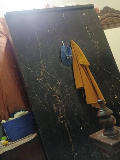 2 door wardrobe good condition for sell