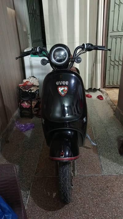electric scooty for ladies condition 10/9