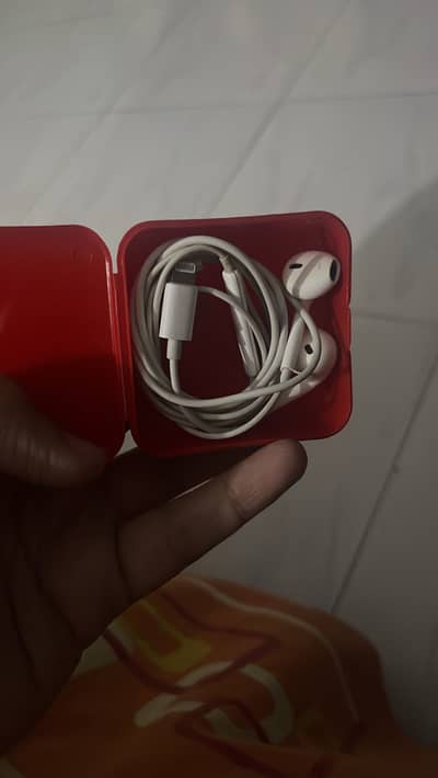 100% orignal apple earphones for sale