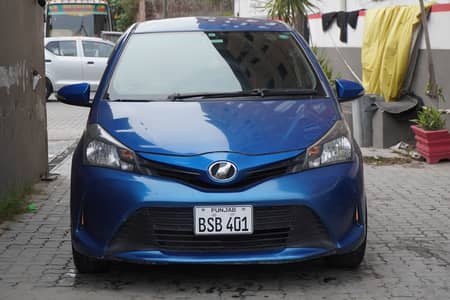 Toyota Vitz F 1.0 2015