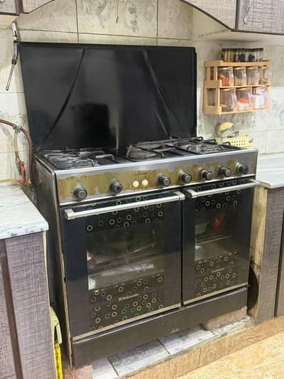 Ambassador 5-burber gas stove with double oven
