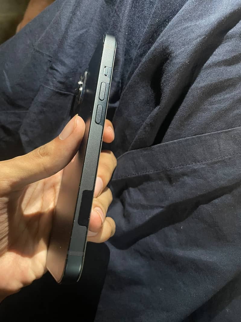 iPhone 14 jv 1
