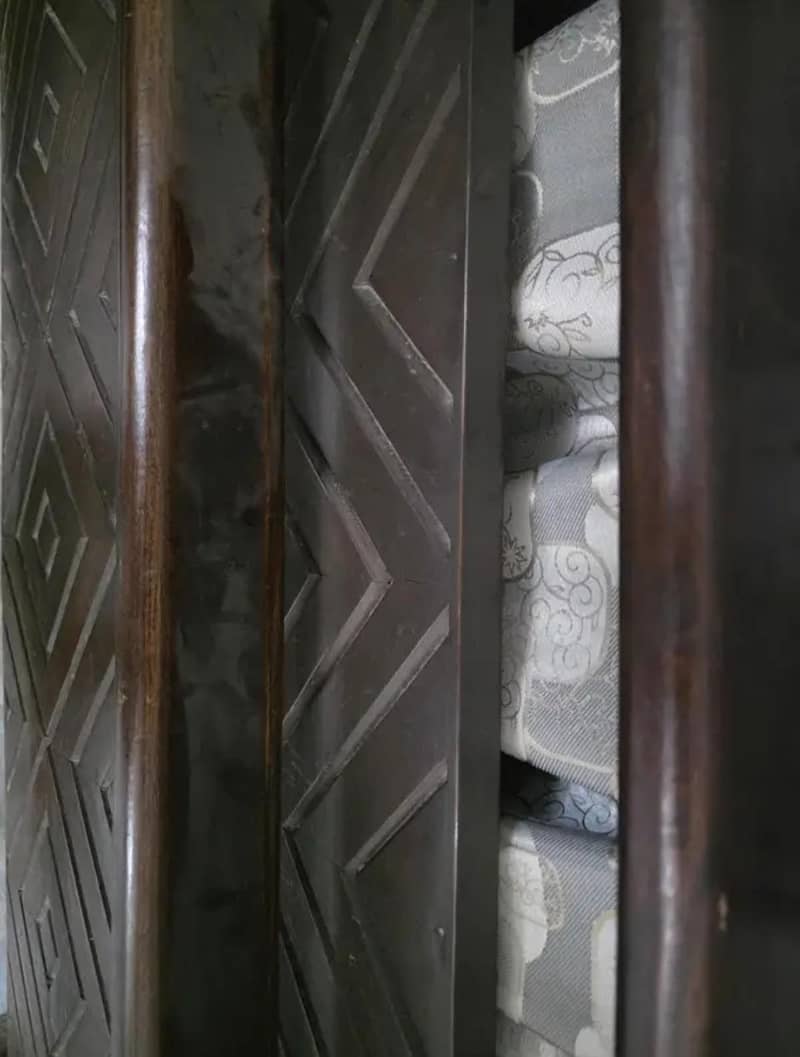 Solid wooden bed 1