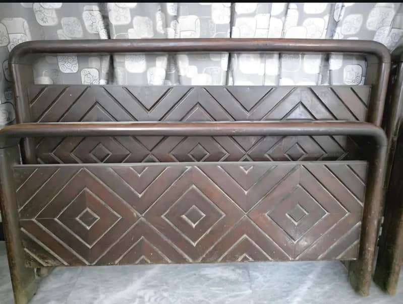 Solid wooden bed 2
