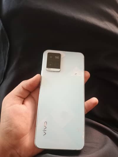 vivo y21 4/64 box ke sath Hy