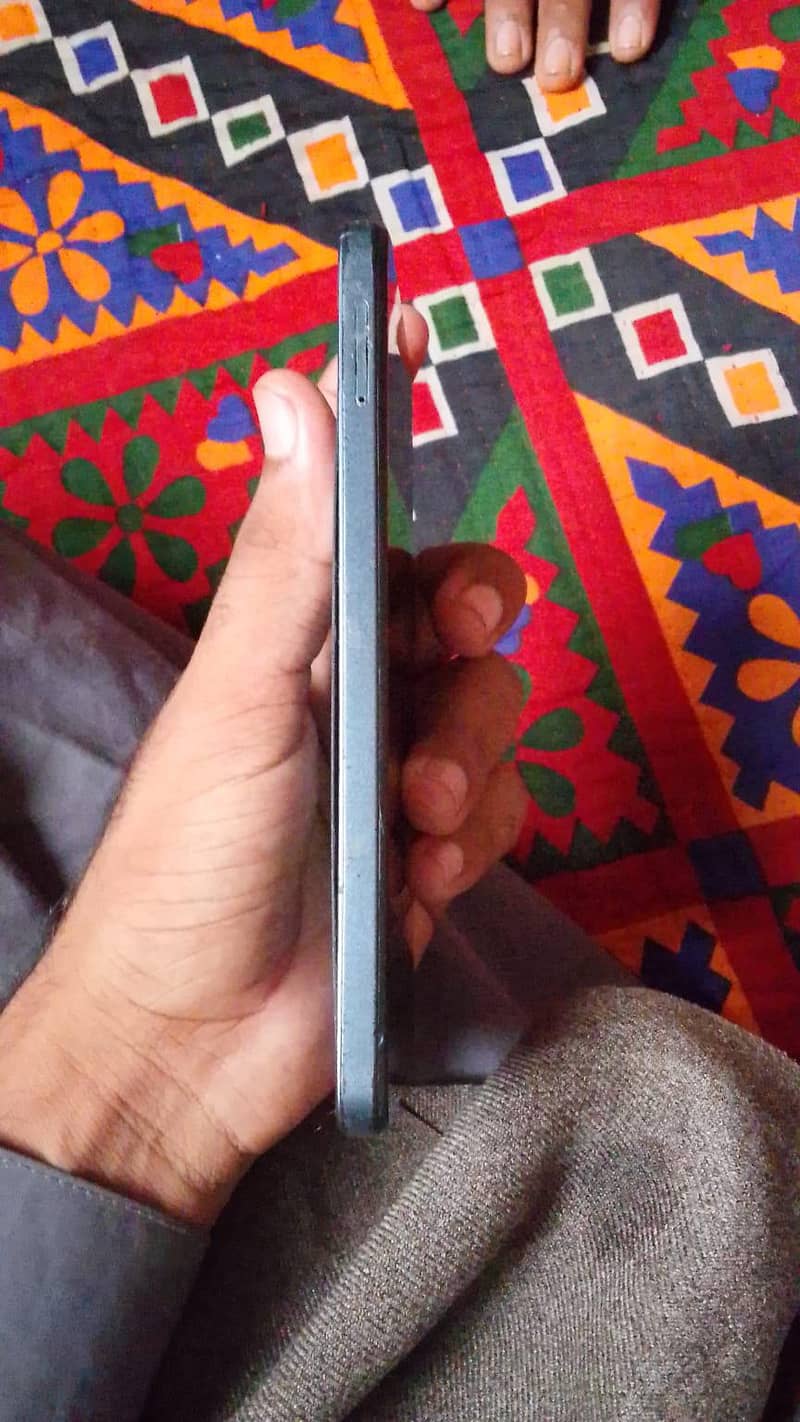 Tecno Spark 20C 4