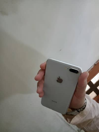 Apple iPhone 8 Plus