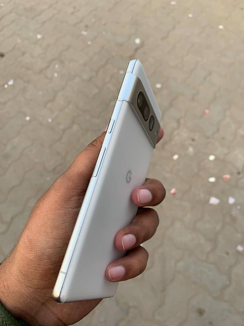 Google Pixel 7 Pro 4