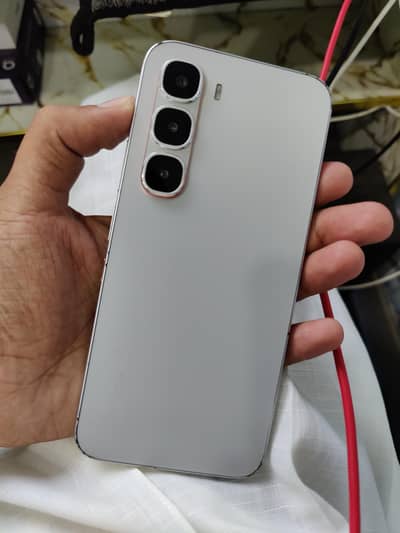 INFINIX HOT 60 PRO