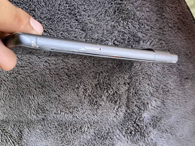 Google Pixel 7 4
