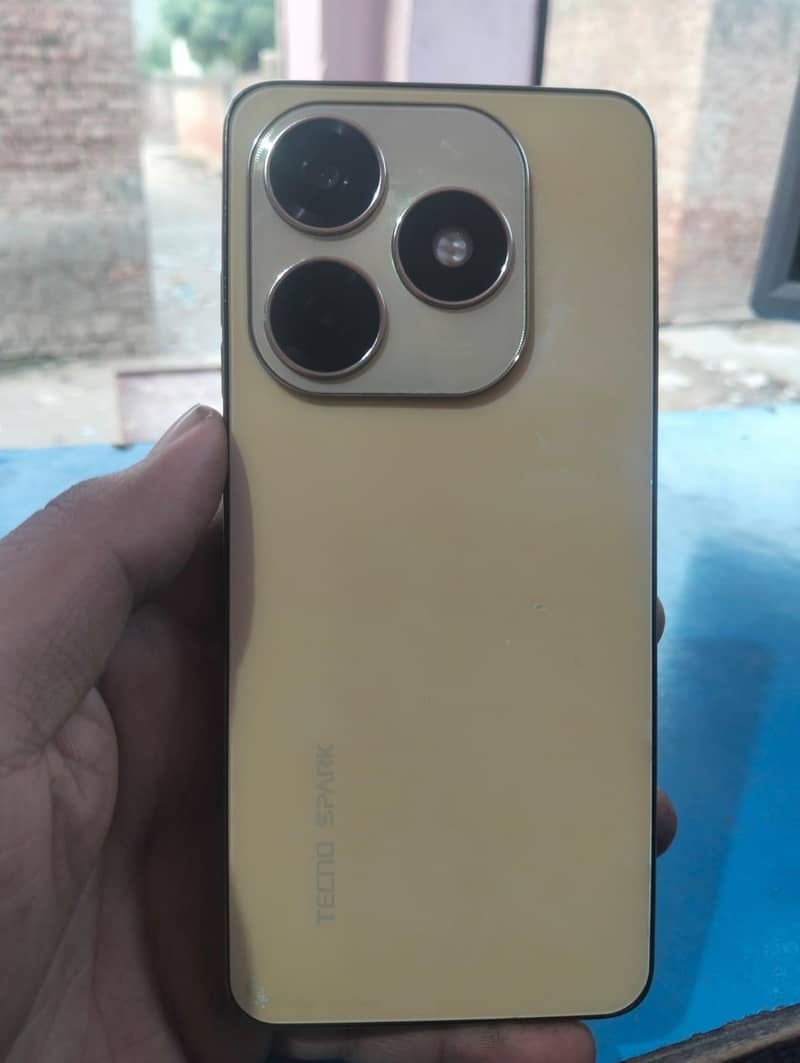 Tecno Spark 20 1
