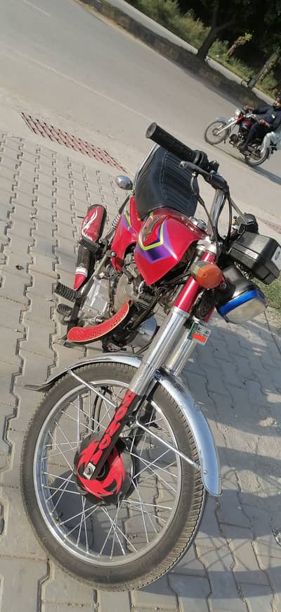 Honda CG 125,Model 2017 Registrar 2018 Red