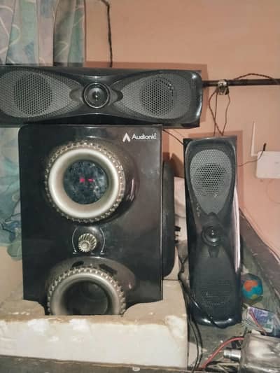 urgent sale 25000 10 by 10 condition