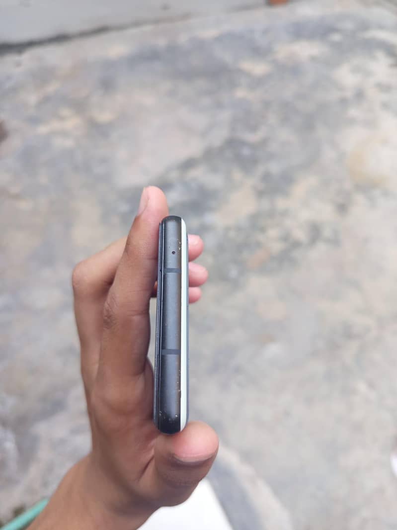 Google Pixel 6a 1