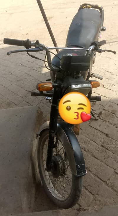 united 2015 model one hand use 10/8 condition