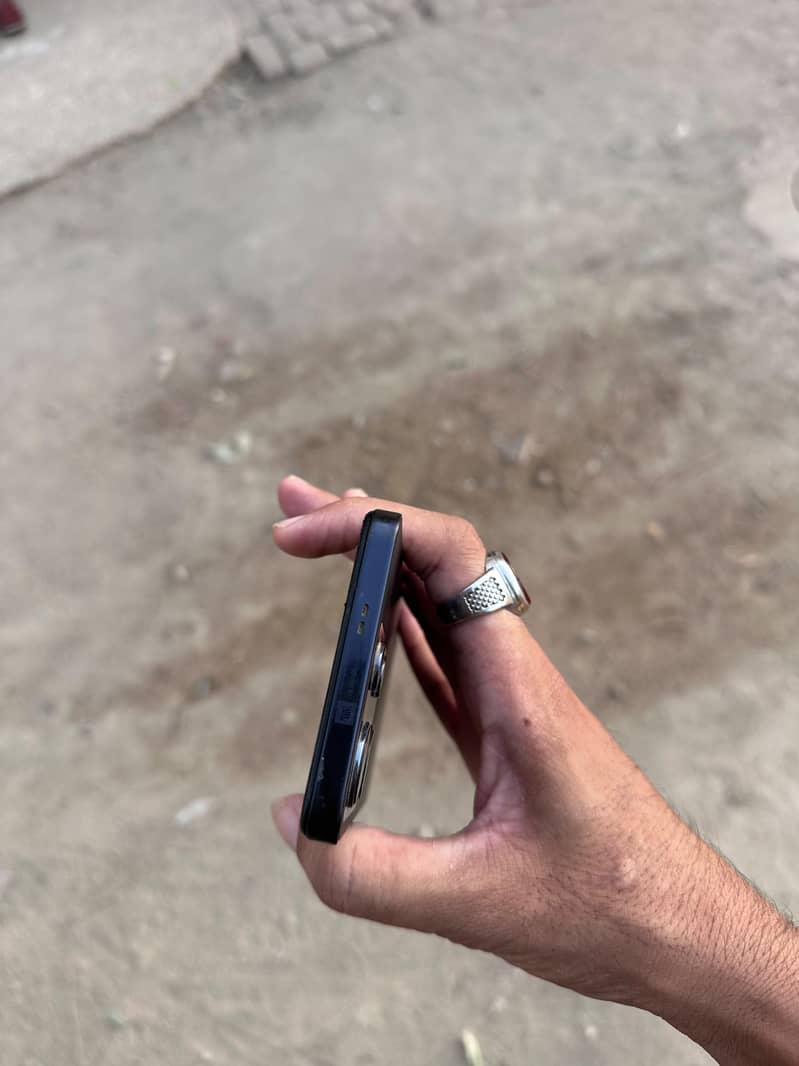 Infinix Note 30 7