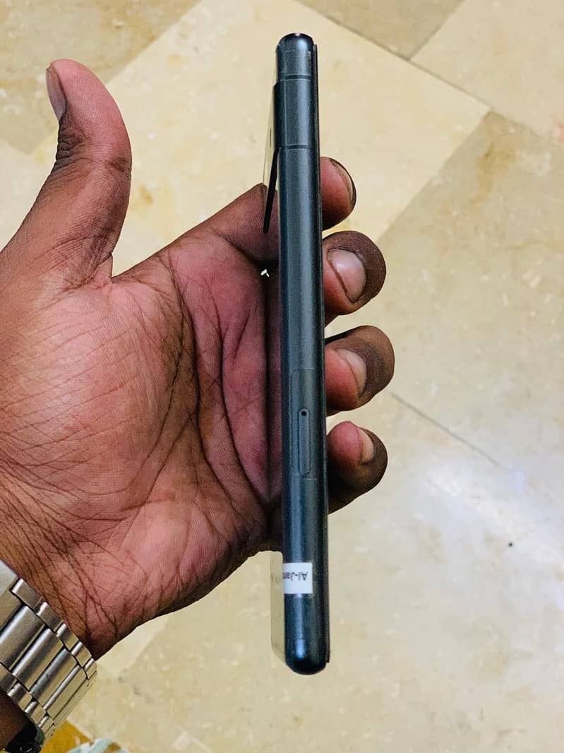 Google Pixel 7a 5