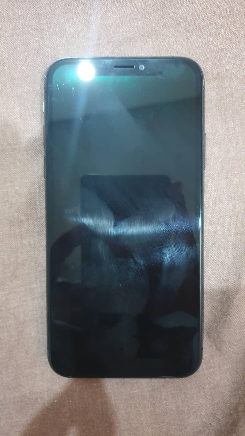 Apple iPhone XS 1
