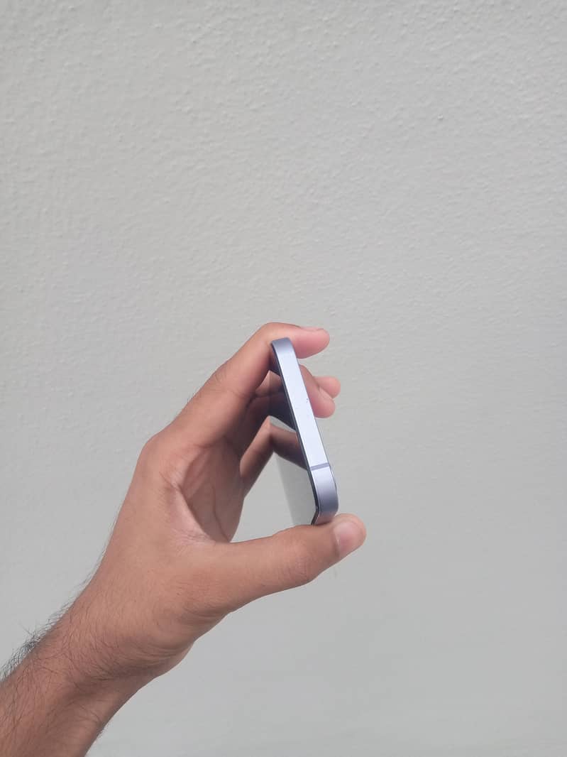 Apple iPhone 12 5
