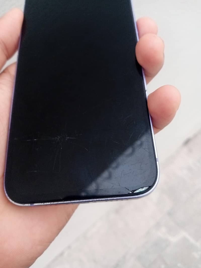 Apple iPhone 12 6