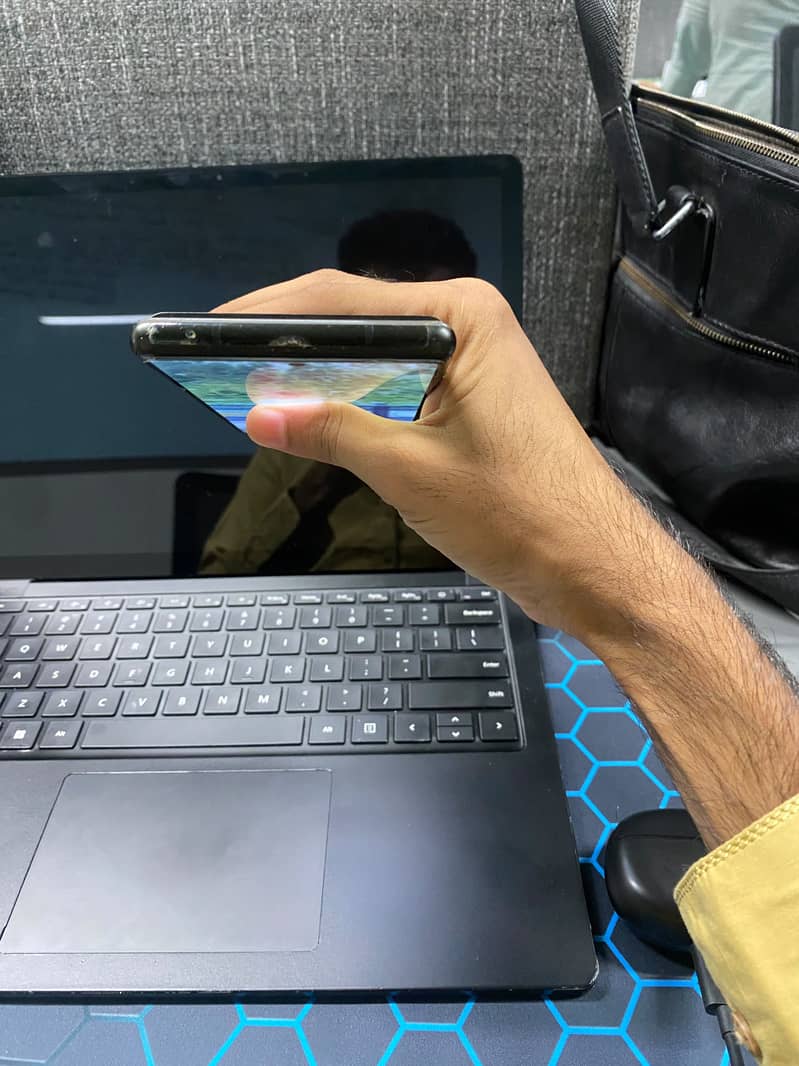 Google Pixel 6 4