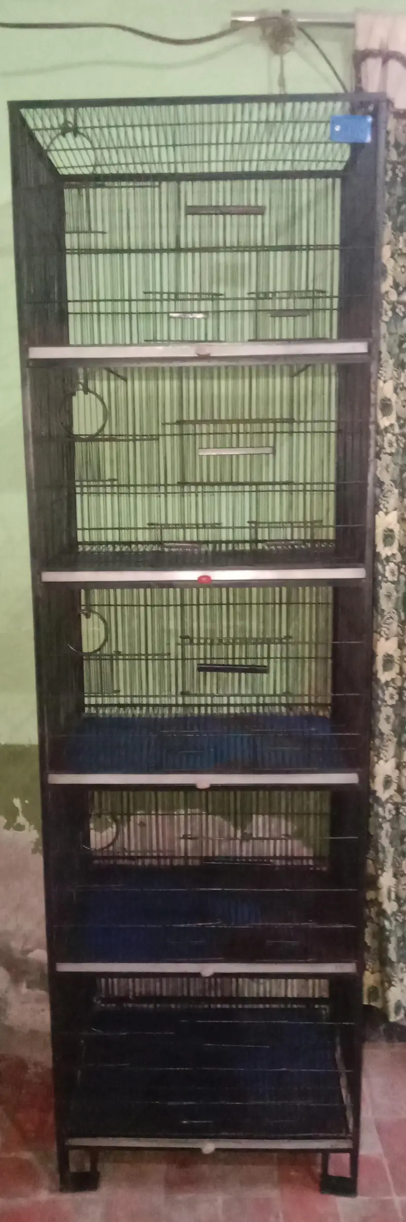 Spacious Bird Cage For Sale — photo 4