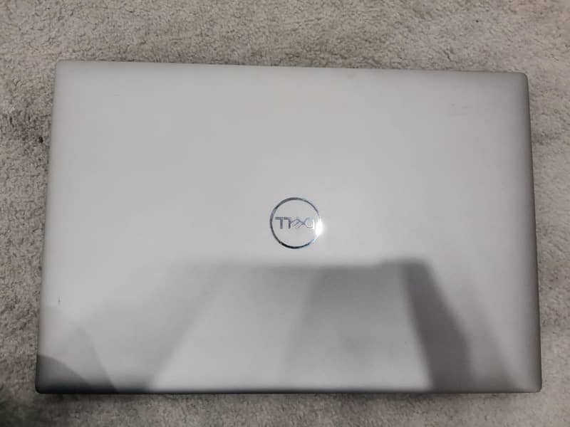 Dell Precision 5680 4