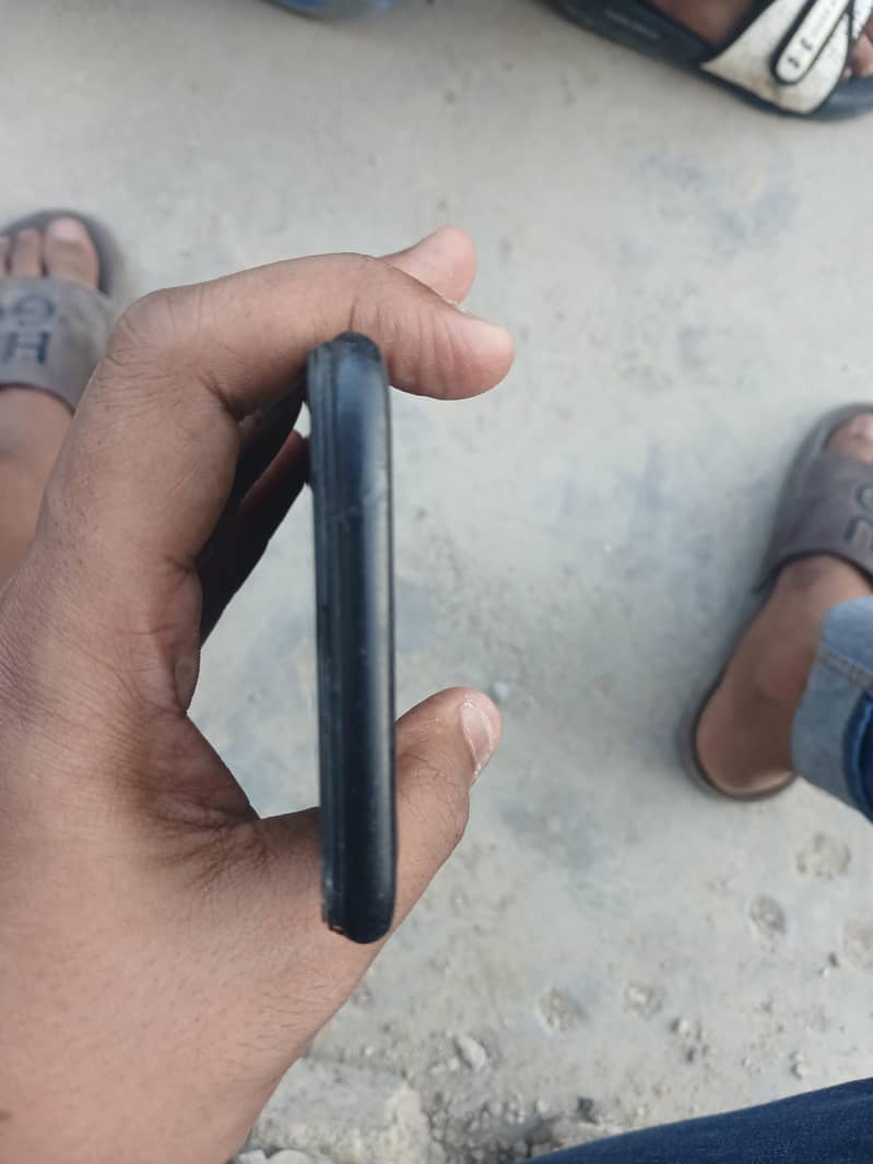 Realme 3 3