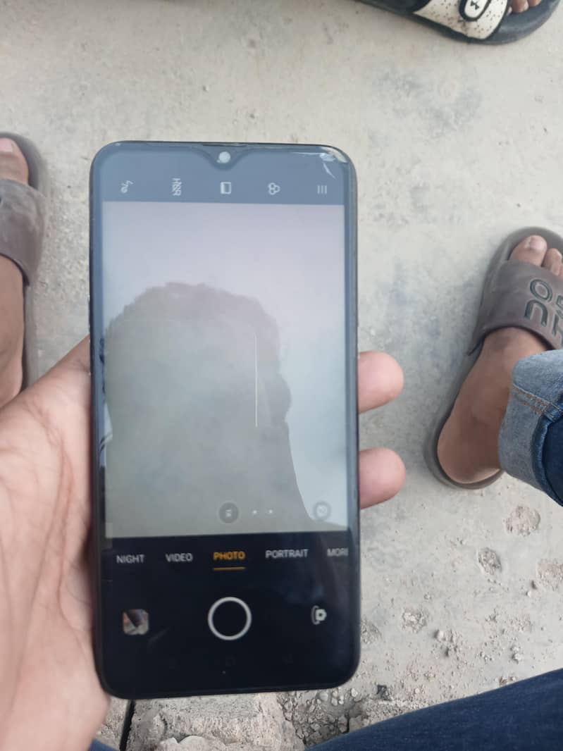 Realme 3 6
