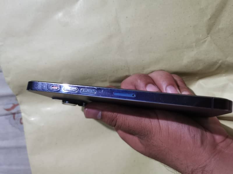 Apple iPhone 14 Pro Max 0