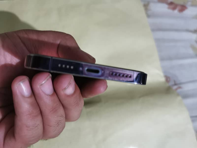 Apple iPhone 14 Pro Max 5