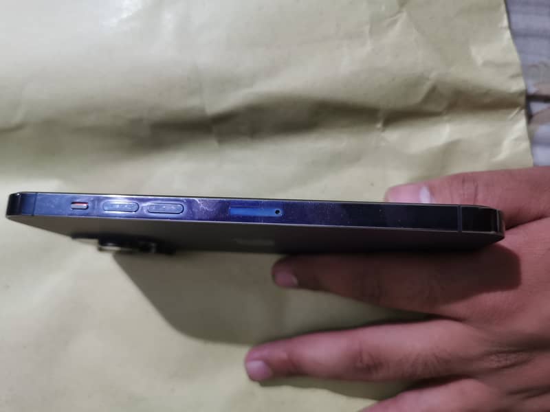 Apple iPhone 14 Pro Max 6