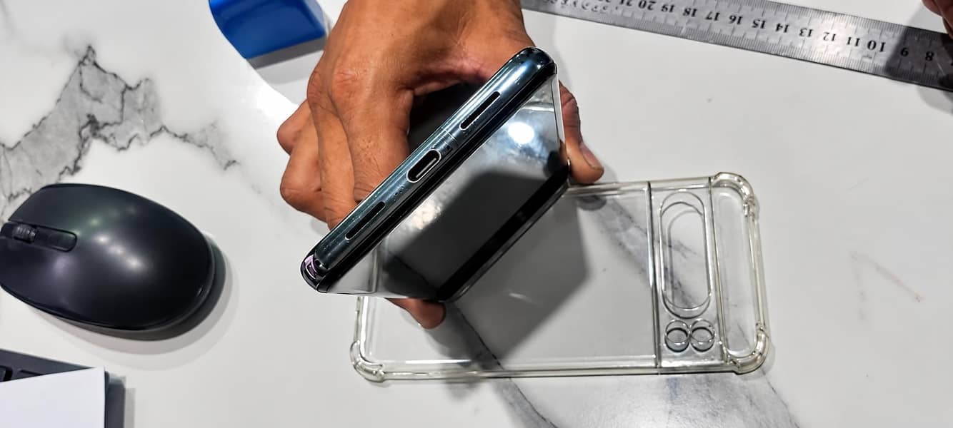 Google Pixel 8 Pro 2