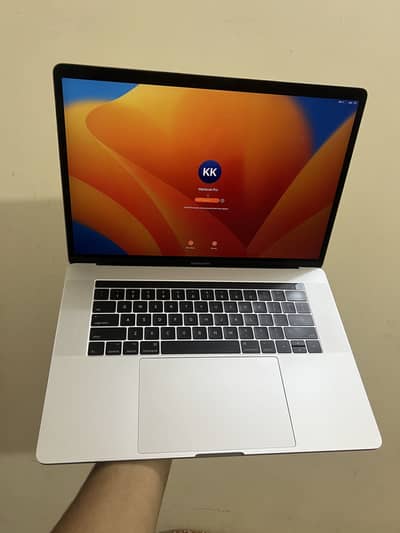 MacBook Pro 2017 15 inch Read Add